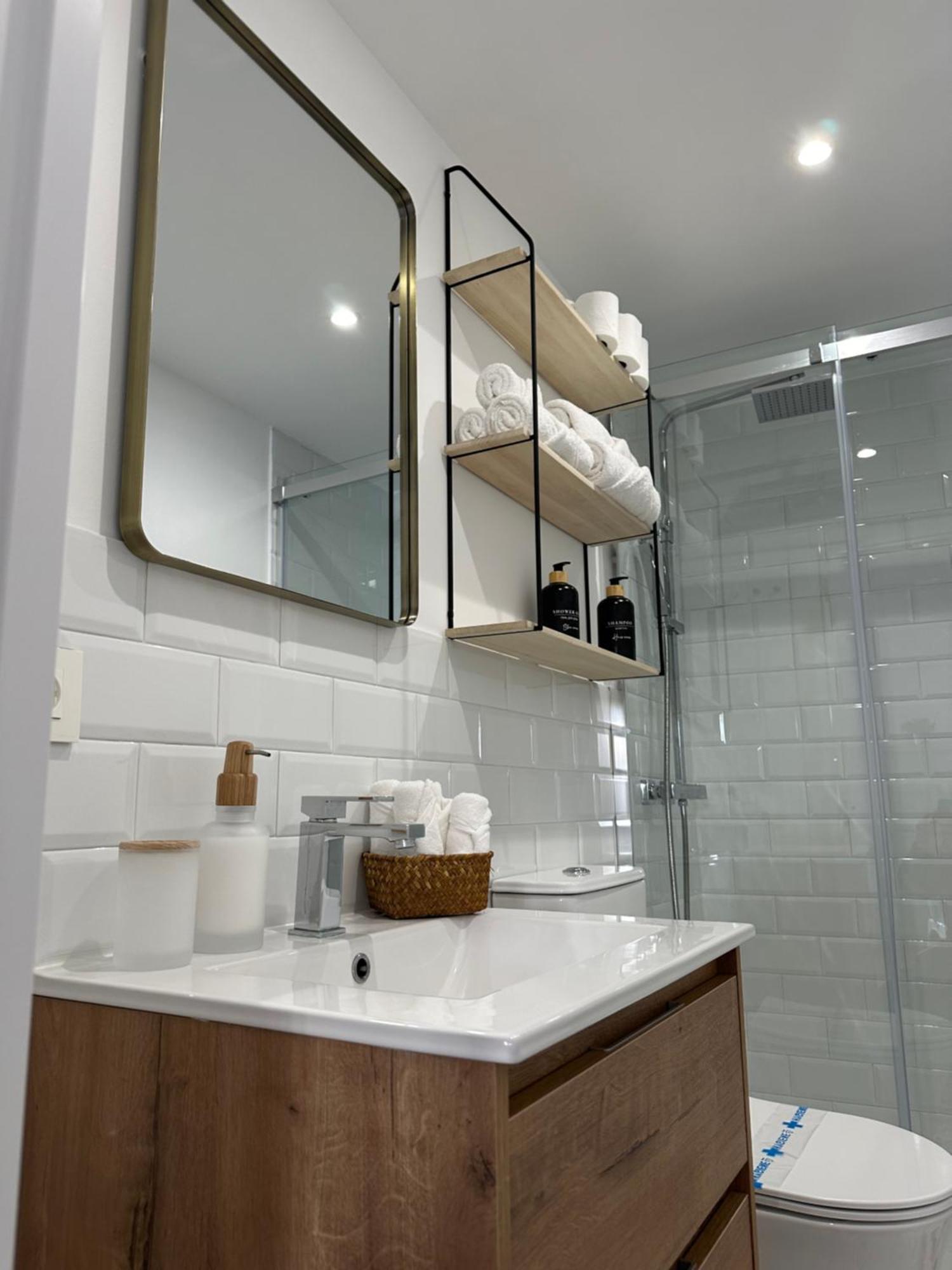 Apartamentos Urbanin I Plaza Ayuntamiento كوذِييرو المظهر الخارجي الصورة